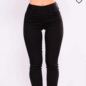 Black skinny jeans